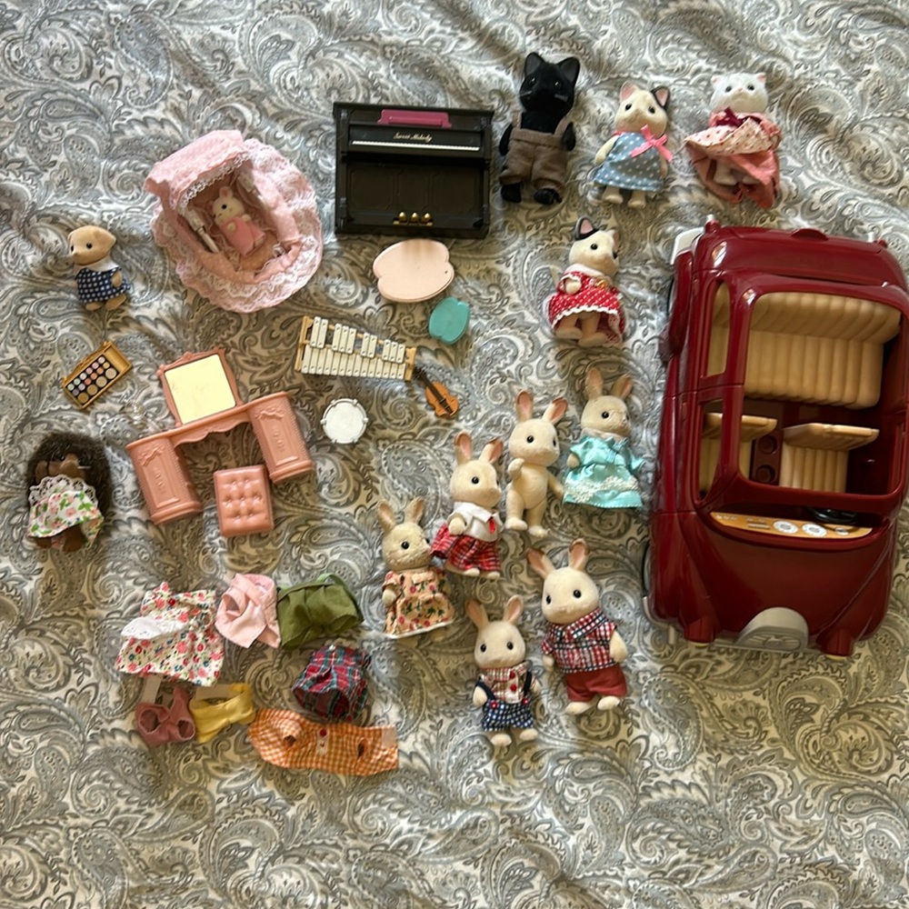 Calico Critters Bundle